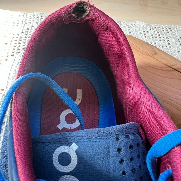 On Cloud x 1.0 Midnight Cobalt Blue Red Running Shoes 9.5 - Picture 8 of 8